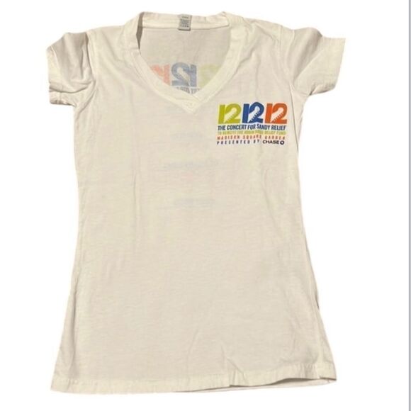 121212 The Concert for Sandy Relief T-shirt I have a matching shirt in mens sz L - Picture 1 of 9